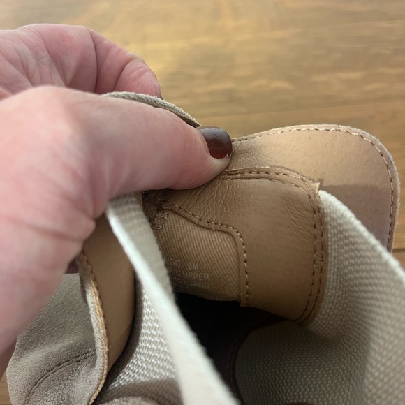 DOLCE VITA – SUEDE PLATFORM BOOTS – SIZE 8 - Picture 9 of 9